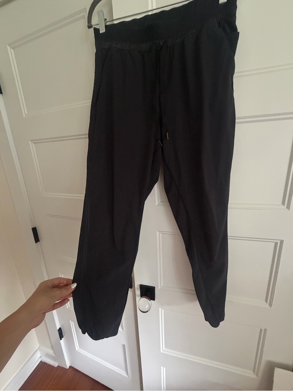 lululemon athletica Black Cropped Drawstring Joggers